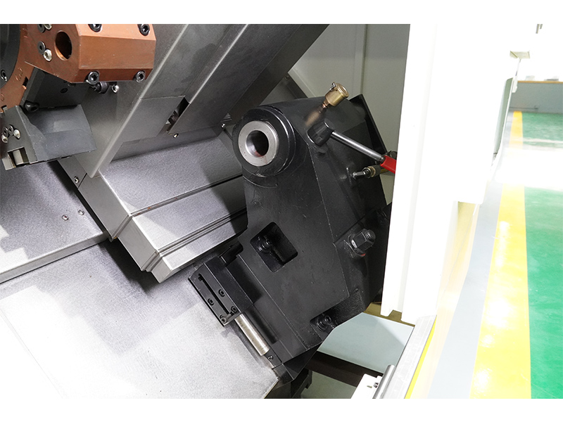 HTB550A SLANT CAMA CNC TORNO