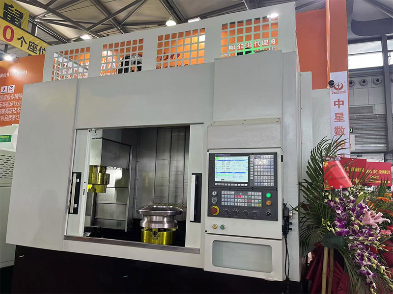 GV400/GV500 COMBACIÓN VERTICA INVERTADA Centro de giro CNC